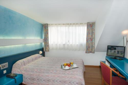 Hôtel Urbain V Mende Buitenkant foto