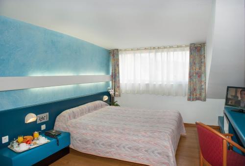 Hôtel Urbain V Mende Buitenkant foto