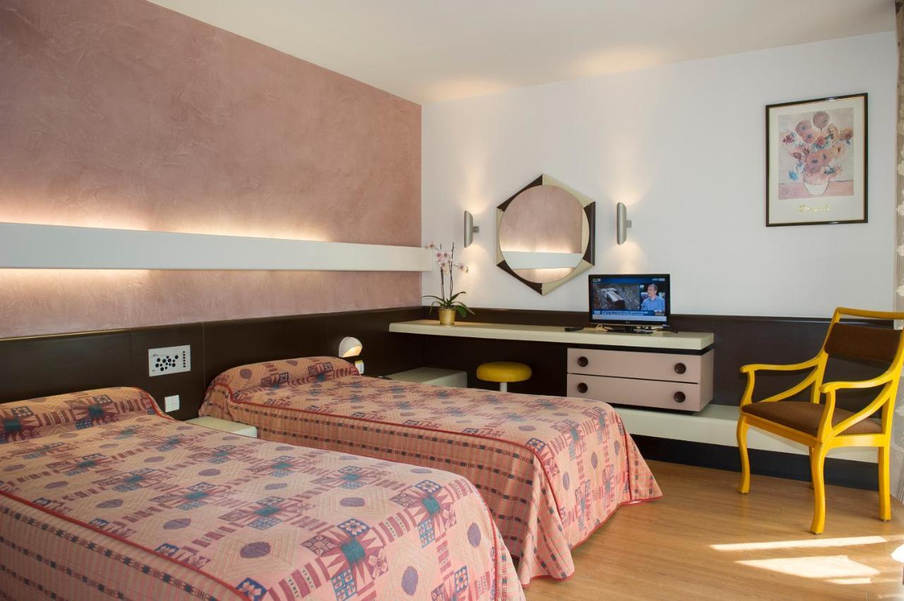 Hôtel Urbain V Mende Kamer foto